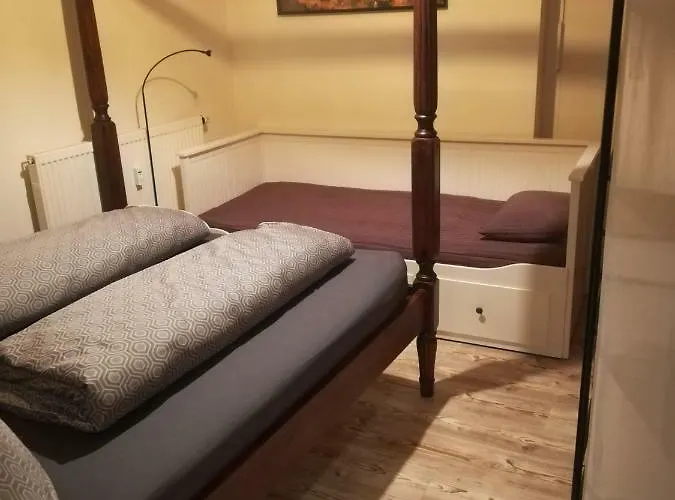 Ferienwohnung Fuer Max. 10 Personen In Leipzig Zentrum Sued