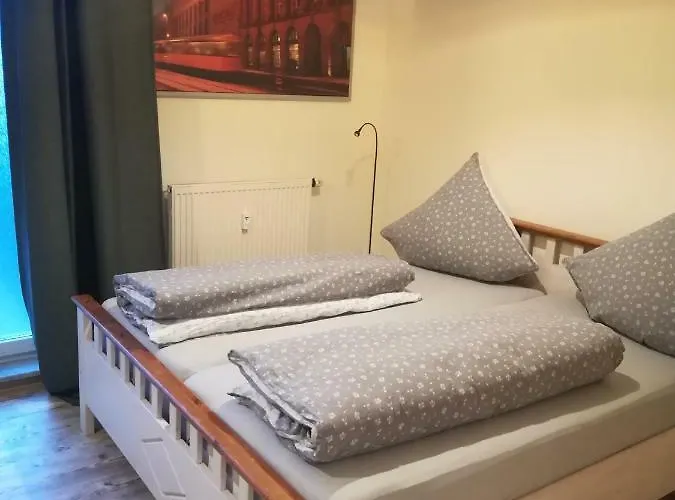 Ferienwohnung Fuer Max. 10 Personen In Leipzig Zentrum Sued